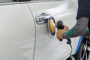 43-kaip-apsaugoti-savo-automobili-nuo-ibrezimu.jpg