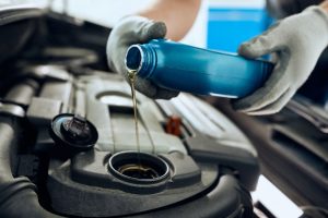 OneStopAuto-293115-Benefits-Oil-Change-Image1.jpg