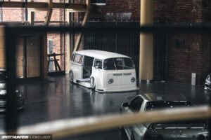 Koncepcijos įrodymas: V12 Volkswagen T2 projektas