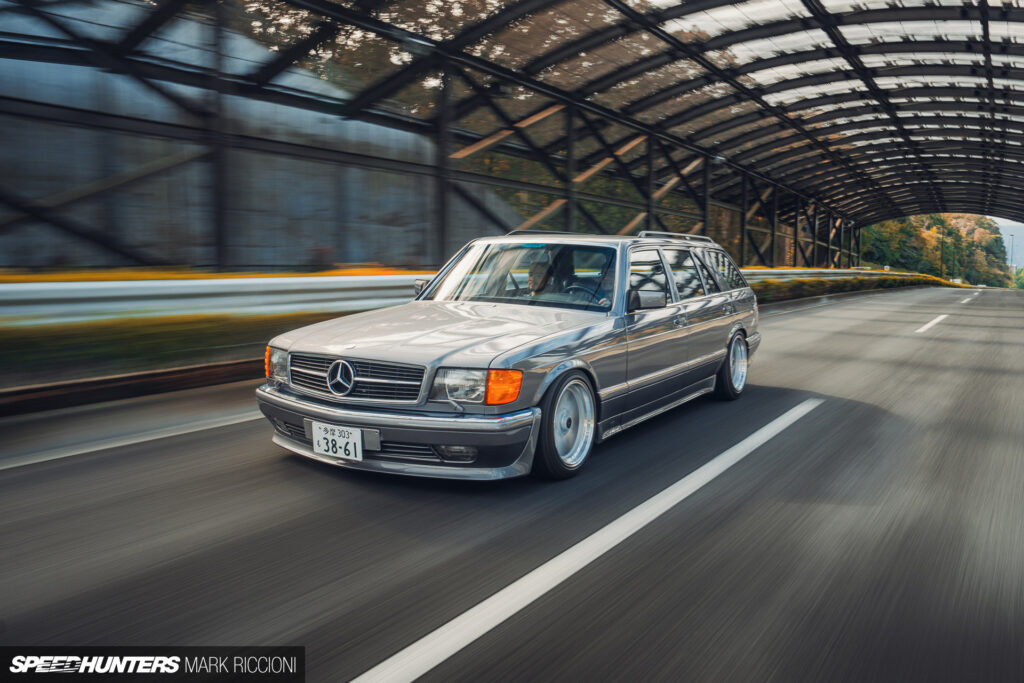 Vakarėlis priekyje, verslas iš galo: Higuchi-san's W126 500 TE