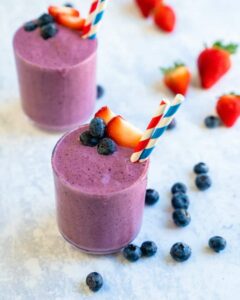 Braškių mėlynių kokteilis („Heathy“ ir „Gaivus) - pora virėjų